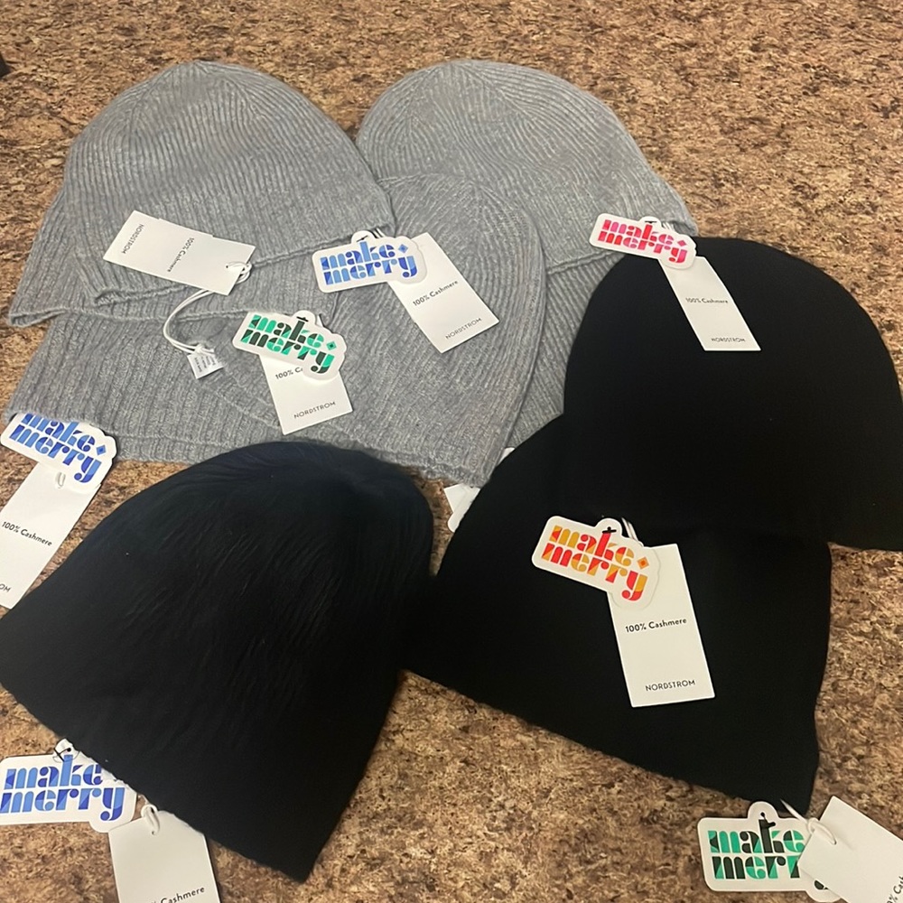 NWT NORDSTROM 100% CASHMERE BEANIES SKULL CAPS BLACK OR GRAY